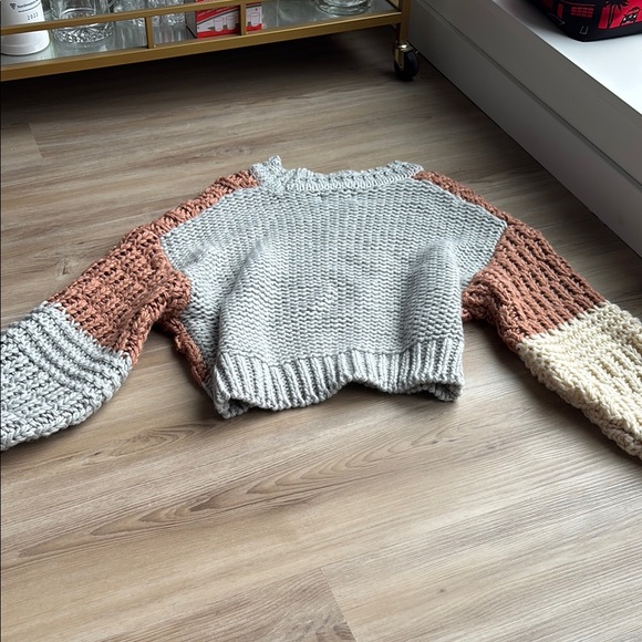 Chunky Knit Colorblock Sweater - Picture 2 of 2